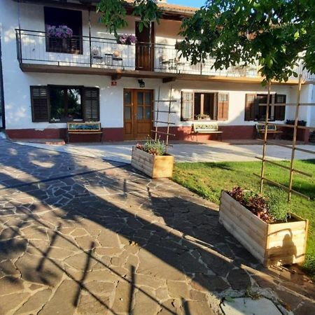 Apartma Brina 3 Sežana Eksteriør billede